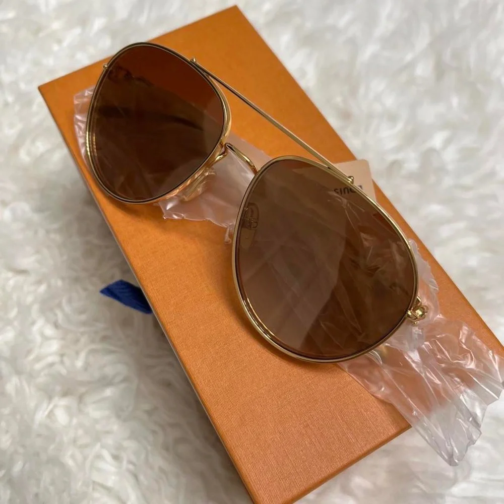 Louis vuitton sunglasses - Picture 3 of 4